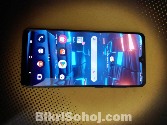 Samsung a31 (6/128)